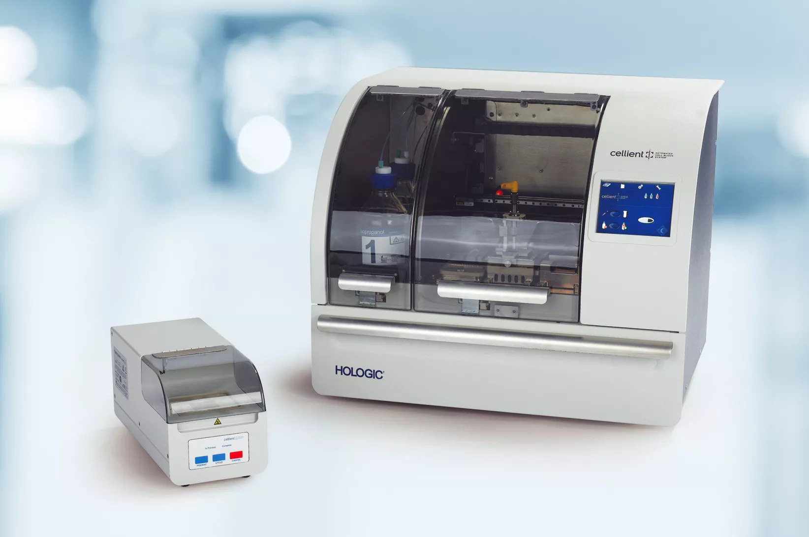 Medisch apparaat op tafel in laboratorium.