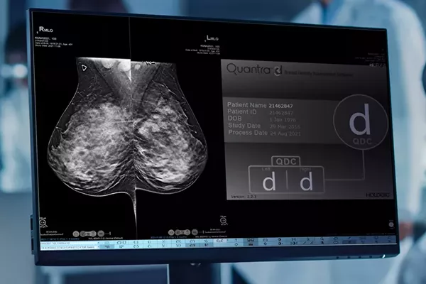 Close-upbeeld van monitor met meetwaarden en gegevens