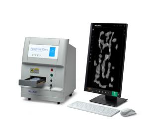 Faxitron® Core specimenradiografiesysteem op witte achtergrond